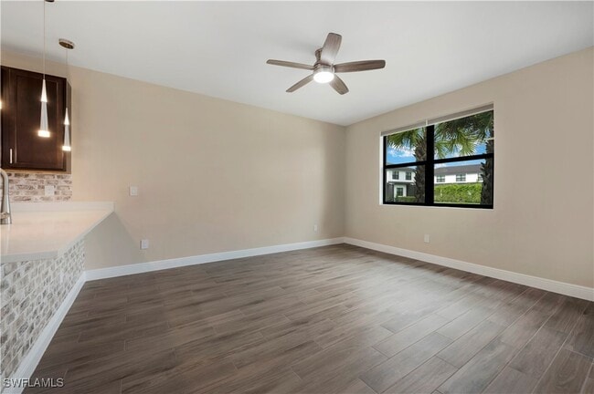 Photo - 7549 Carnegie Way