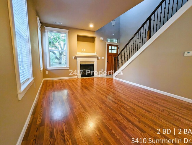 Corner 2BD I 2BA Townhome with Full Amenit... - Corner 2BD I 2BA Townhome with Full Amenit...