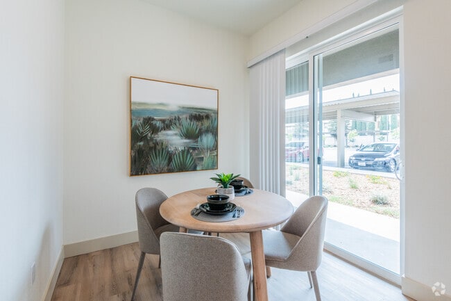 1 BR, 1 BA
