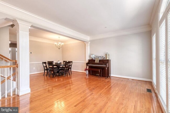 Photo - 1564 Penzance Way