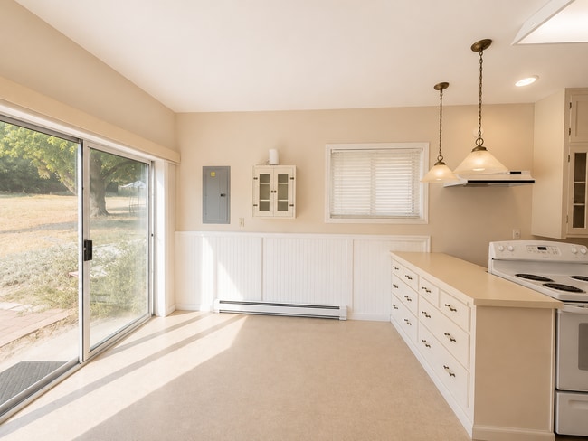 Photo - 9314 N Mountain View Ln