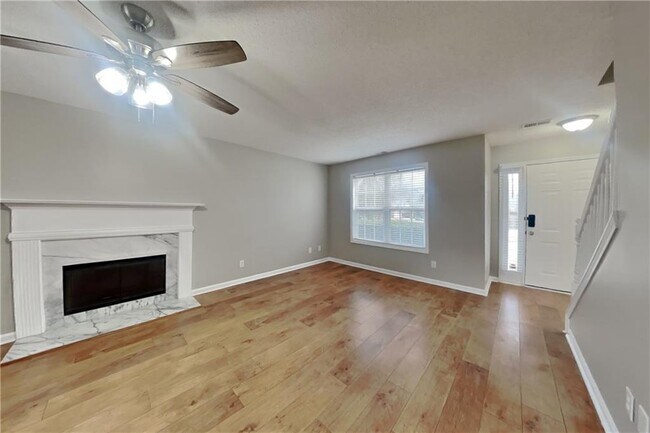 Photo - 1603 Fort Perry Way