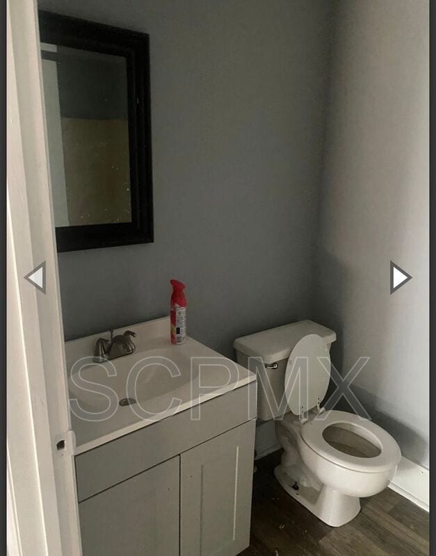 Photo - 1527 Henley St