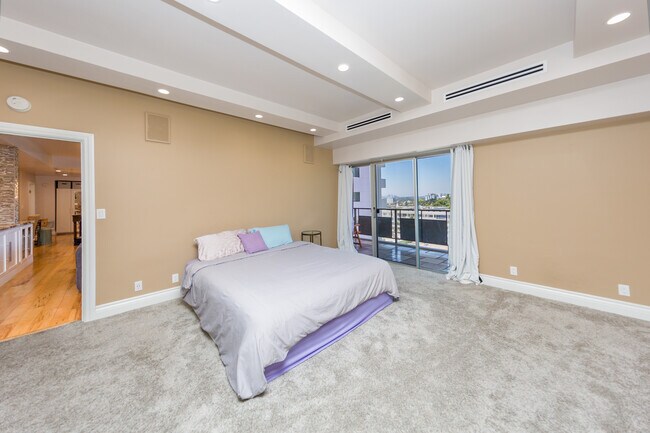 Photo - 1155 N La Cienega Blvd