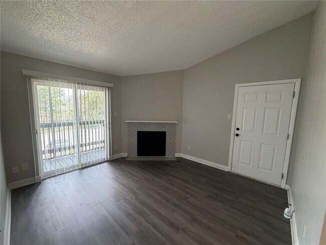 3716 Idlebrook Cir Unit 206