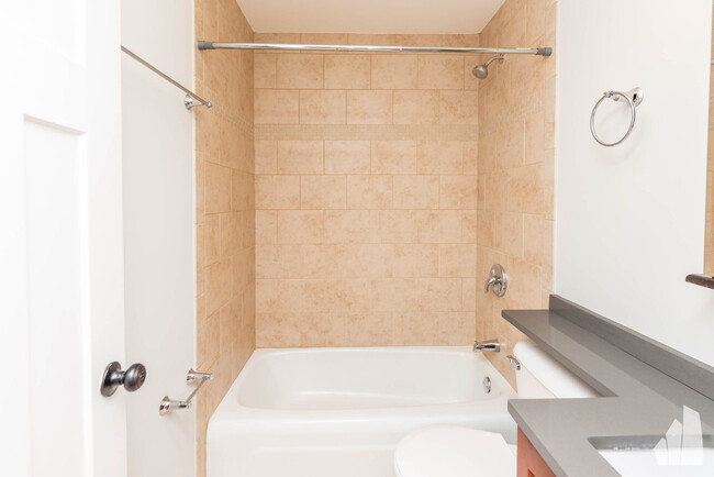 Photo - 460 W Barry Ave Condo Unit #224