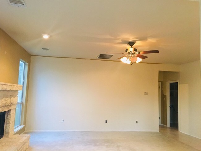 Photo - 1609 Shady Hillside Pass