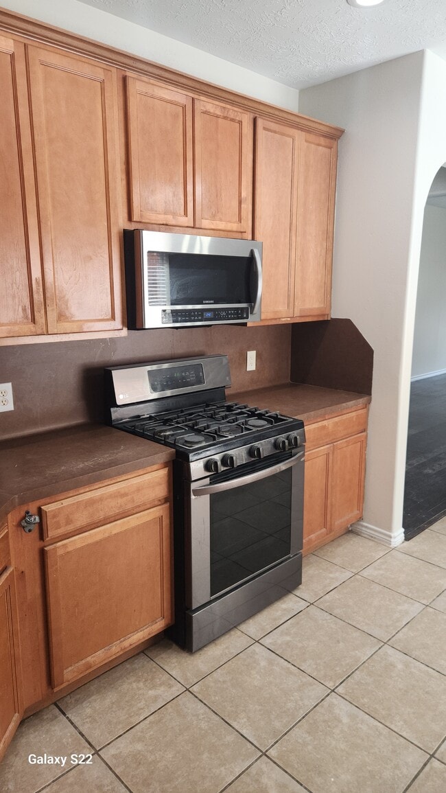 Building Photo - 4914 Trailing Clover Ct