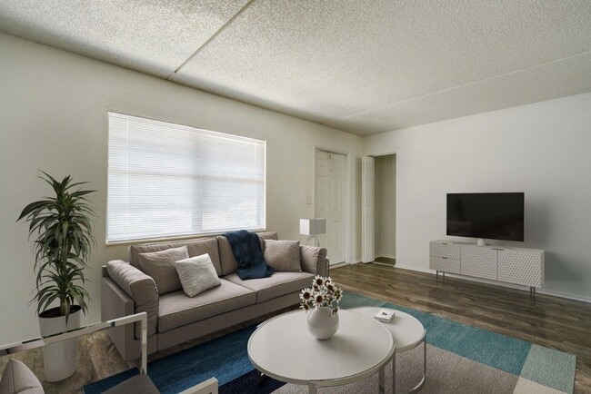 Photo - Melrose on the Bay Apartment Homes