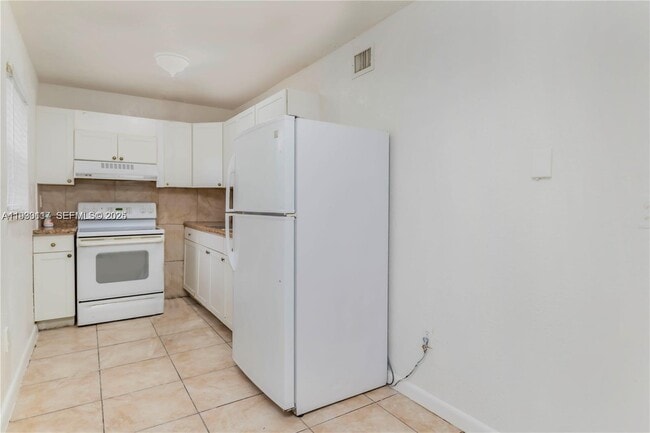 Photo - 1123 NW 27th Ave Unidad 1