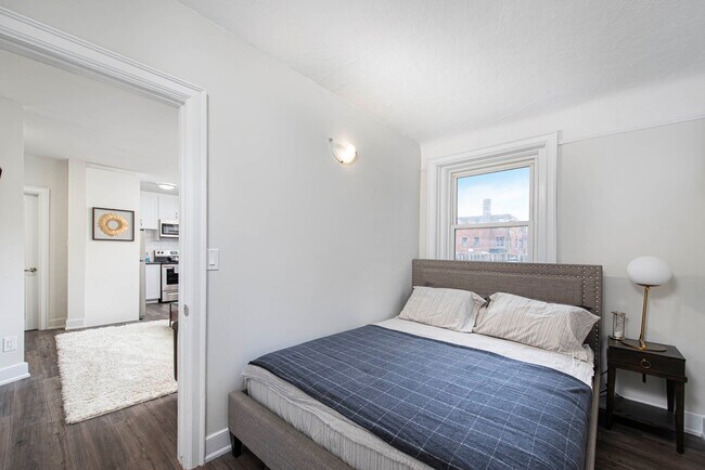 Photo - 86 Tisdale St S