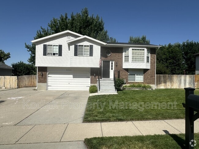 Building Photo - 1214 Cannon Dr Rental
