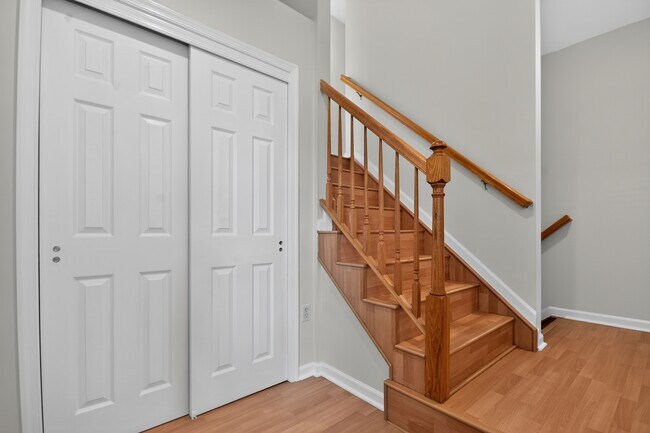 Photo - 574 Beachway Ave