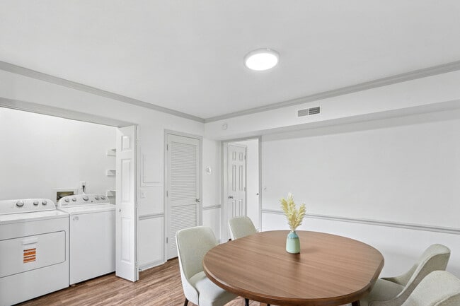 Photo - Charleston Hall