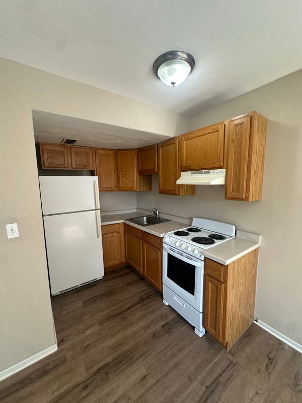Building Photo - 1646 N Prospect Ave Rental