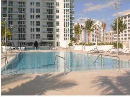 Photo - 951 Brickell Ave Unidad 1808