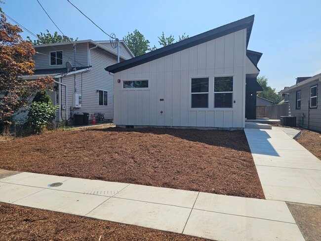 Building Photo - 275 Ipswich St Unit 261AAIRBNB Rental