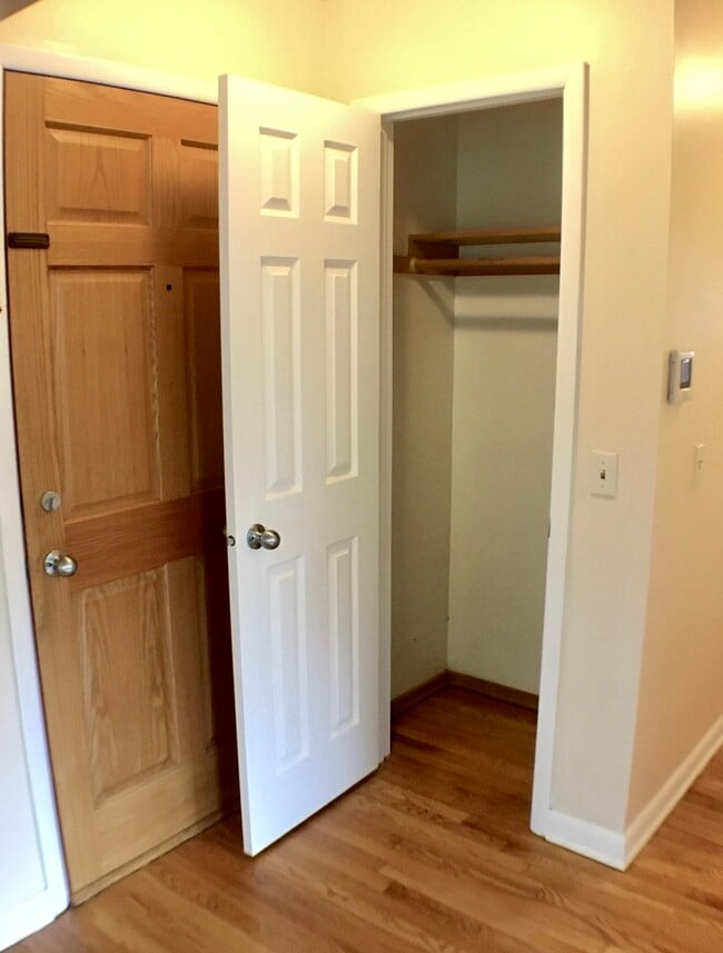 Photo - 422 Rushmore Ln Unit 1
