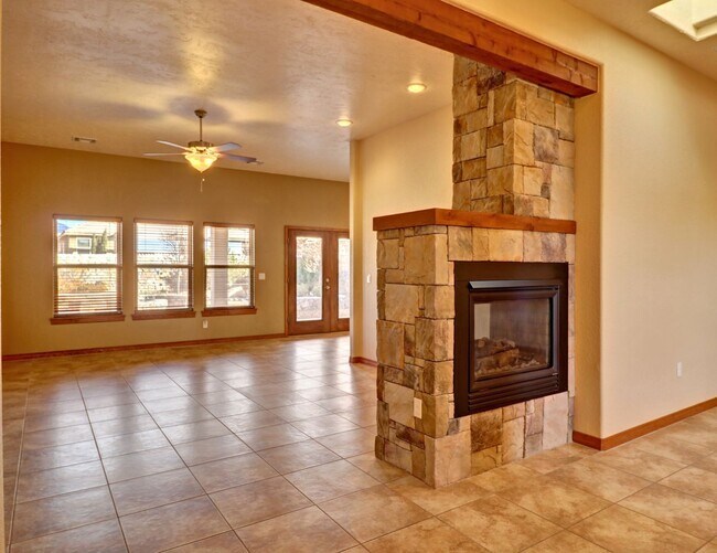 Photo - 4340 Calle Bonita Ln