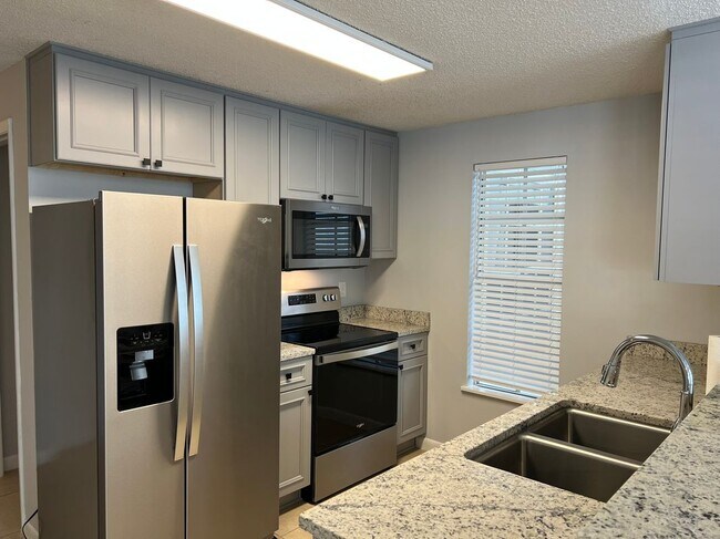 Photo - 12135 Armenia Gables Cir