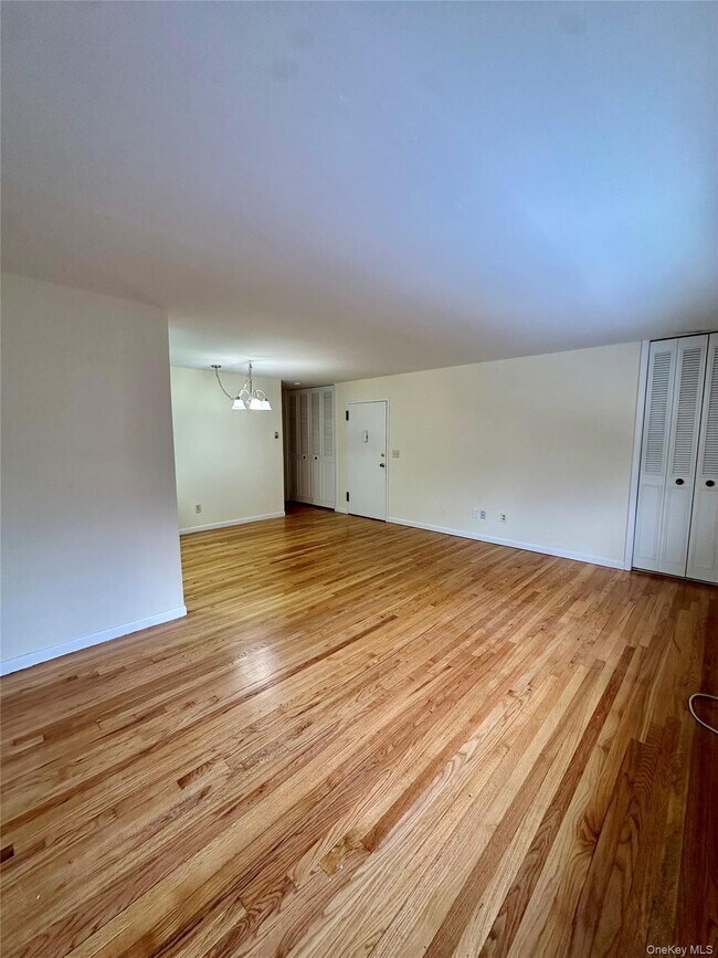 Photo - 174 N Middletown Rd Unit A3