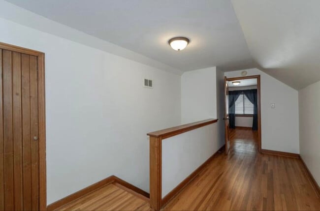 Photo - 1015 8th Ave NW