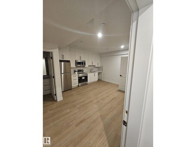 Photo - Basement 9806 107 Morinville AV