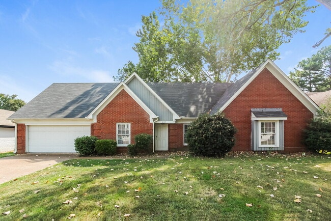 Building Photo - 8159 Creekside Cir N Rental