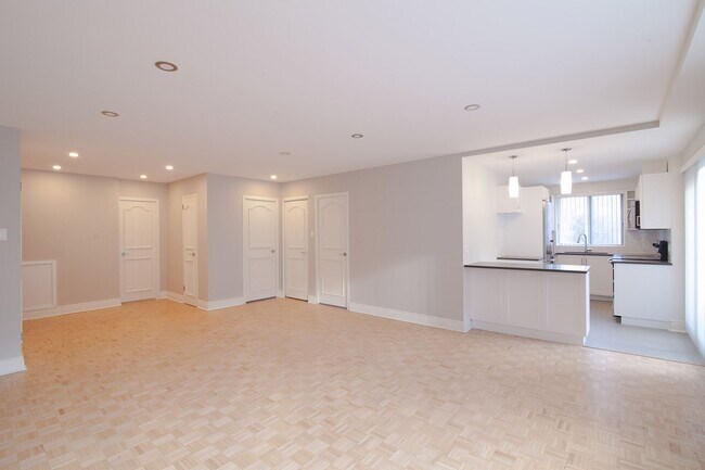 Photo - 4555 Av. Bonavista Unit 416