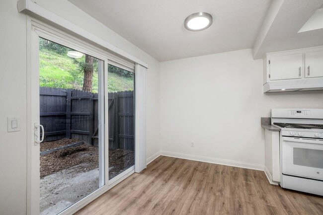 Photo - VIA261 Unit 3