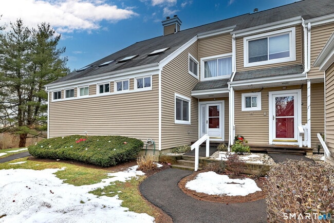 Photo - 47 Jerimoth Dr Unit 47