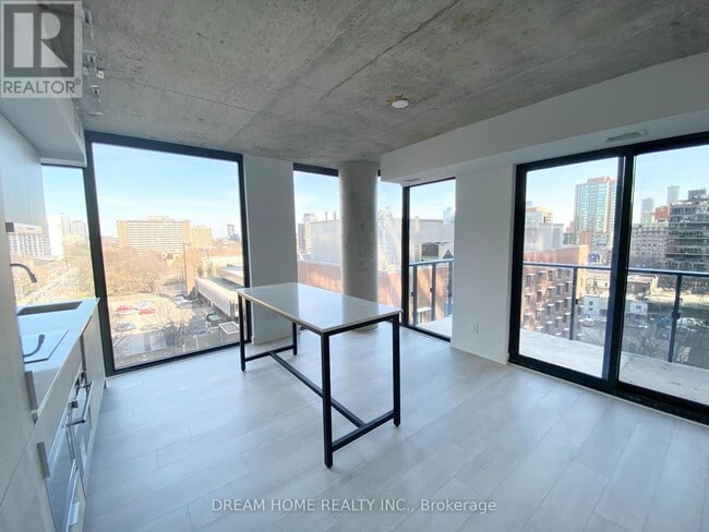 Photo - 47 Mutual St Unit 807