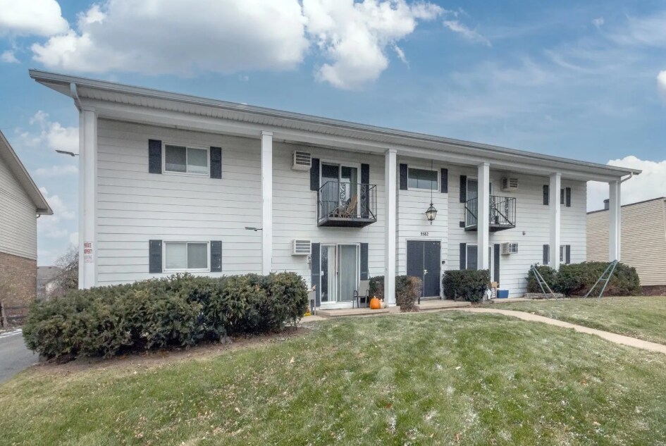 Photo - Guilford Apartments