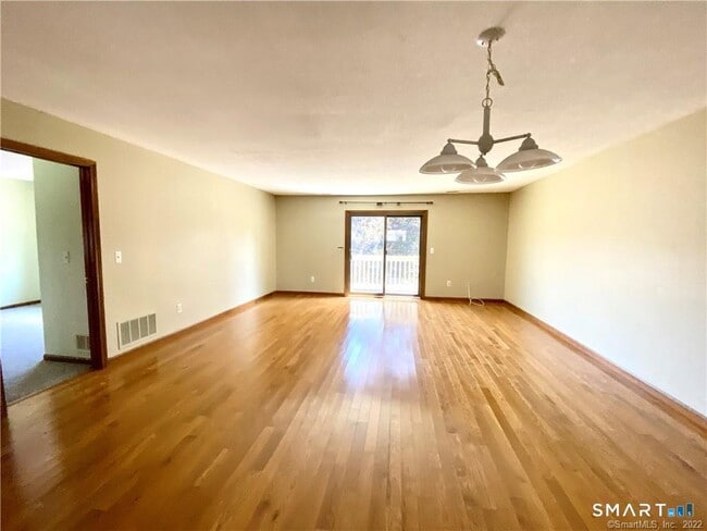 104 Summer Hill Dr Unit 104