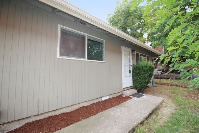 Photo - 7615-7615 N Curtis Ave Unidad 7615