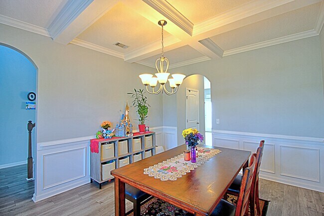 Photo - 7 Upland Ct