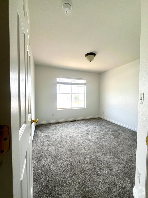 Building Photo - 3007 45th Ave Rental