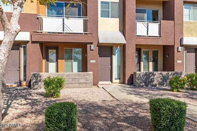 Building Photo - 6605 N 93RD Ave Unit 1042