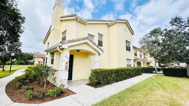 Photo - 124 SW Peacock Blvd Unit 13203