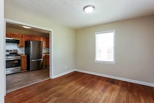 Photo - 2121 Cherry Ln