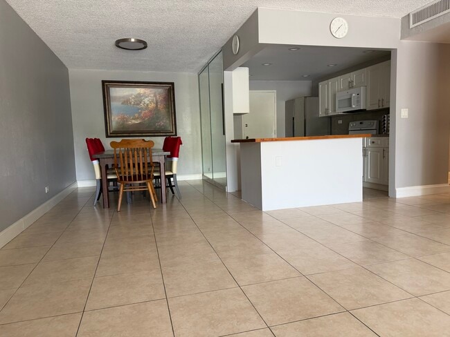 Photo - 800 NE 195th St Unit Apt 211