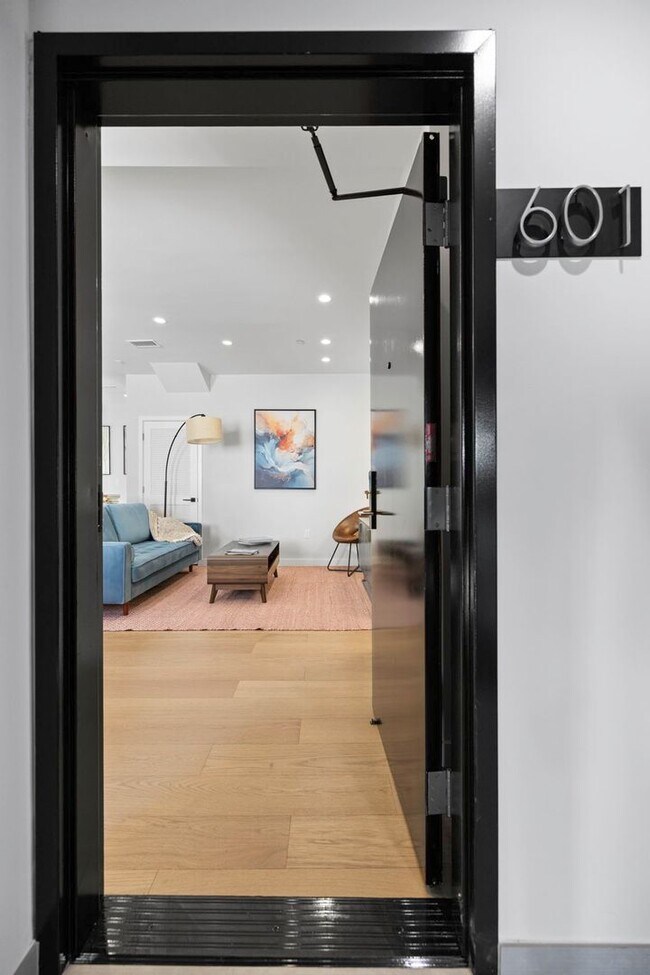 Photo - 693 Sutter St Unit 601