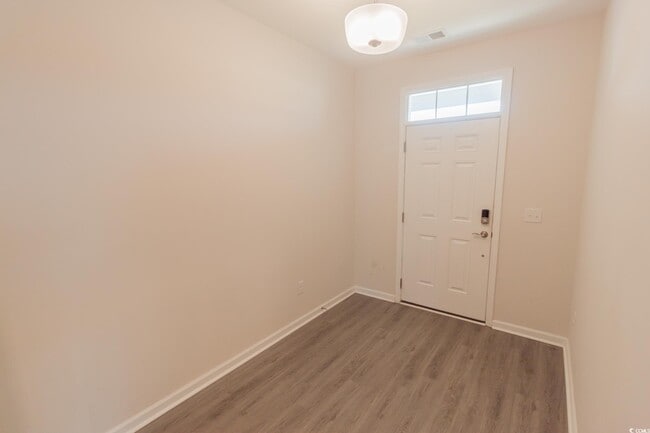 Photo - 508 Shellbark Dr
