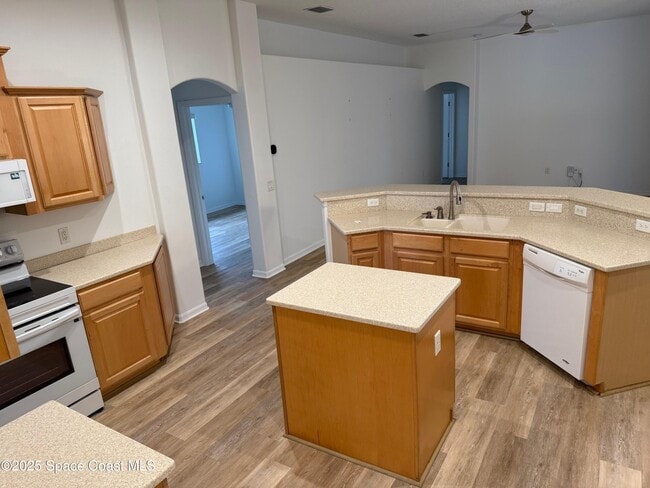 Photo - 1427 Grand Isle Blvd