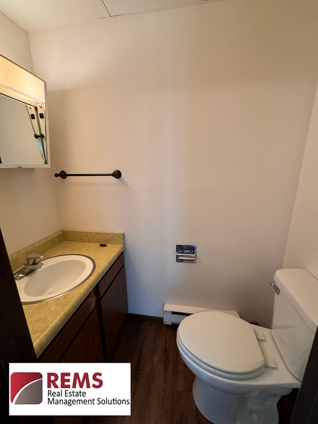 Photo - 701-709 12th Street / 1400-1406 Tuttle St Unidad 709