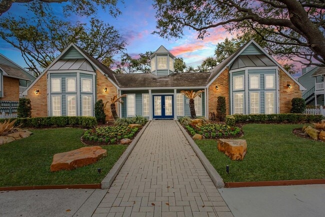Oaks at Greenview