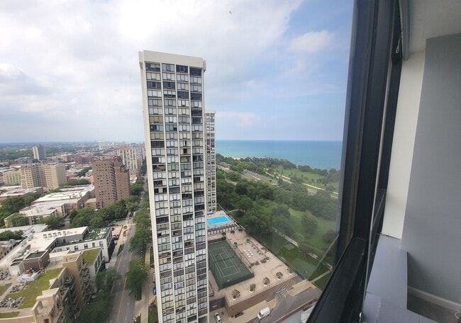 Photo - 5415 N Sheridan Rd Unit 3011