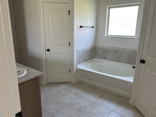 Photo - 20453 Ridgelake Rd