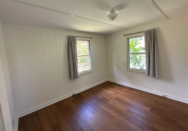 Photo - 295 Koeli St