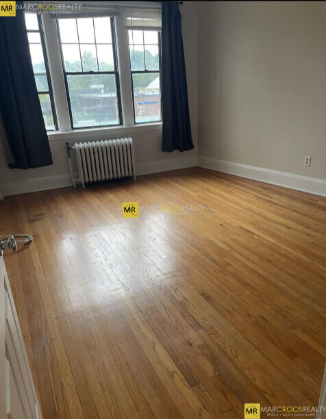 Building Photo - 370 Chestnut Hill Ave Rental